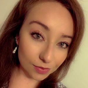 Meet your Posher, Ana g